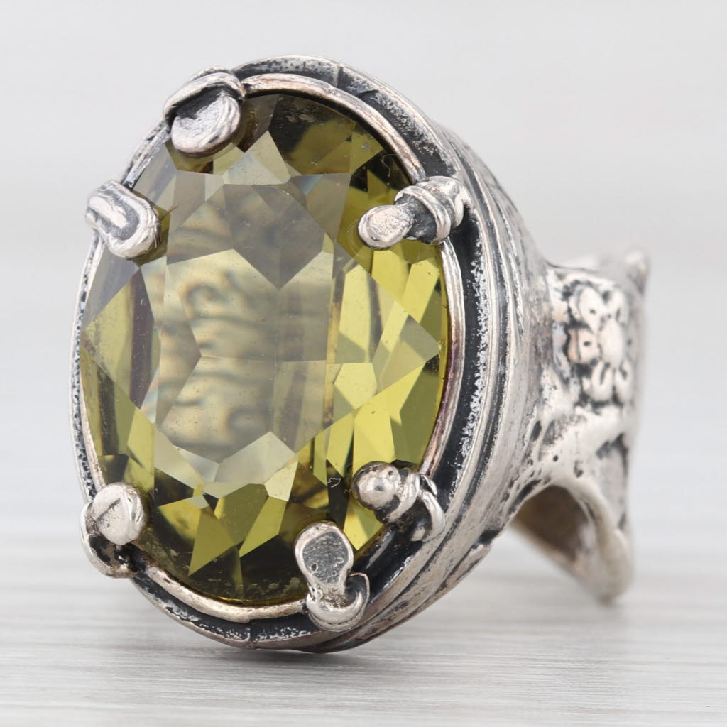 Light Gray Silpada Olivine Green Swarovski Crystal Ring Sterling Silver R1883 Size 7