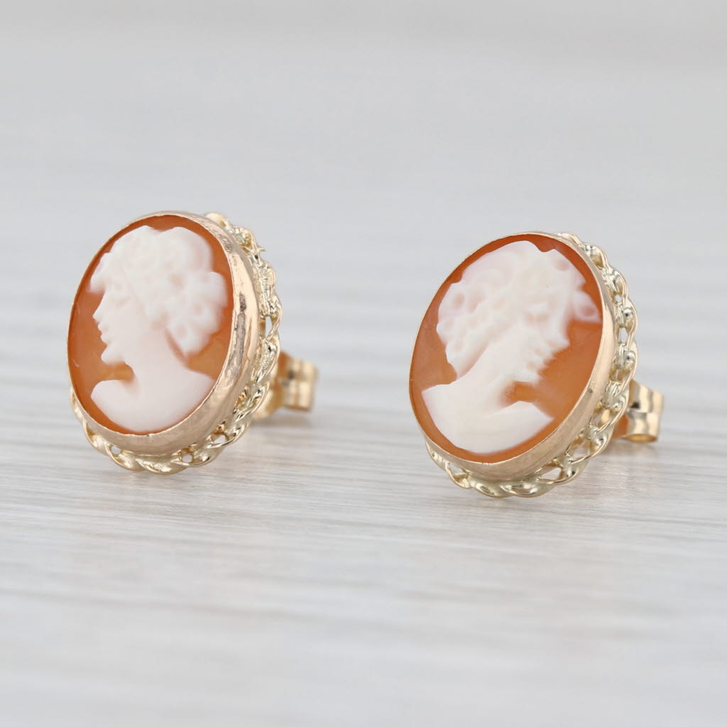 Carved Shell Cameo Stud Earrings 14k Yellow Gold Oval Studs