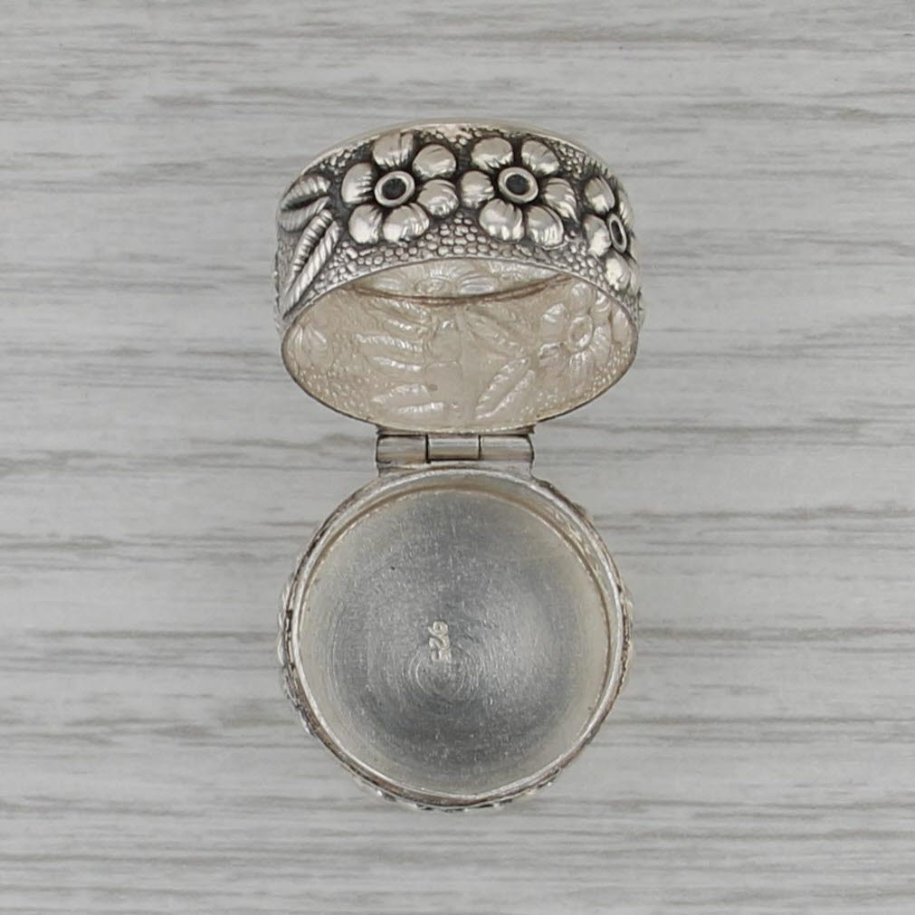 Sterling Silver Snuff / Pill Box Engravable Vintage Raised Floral Pattern Opens