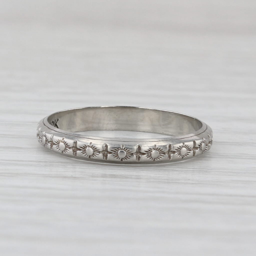 Vintage Floral Pattern Band 18k White Gold Size 5.5 Wedding Ring Stackable