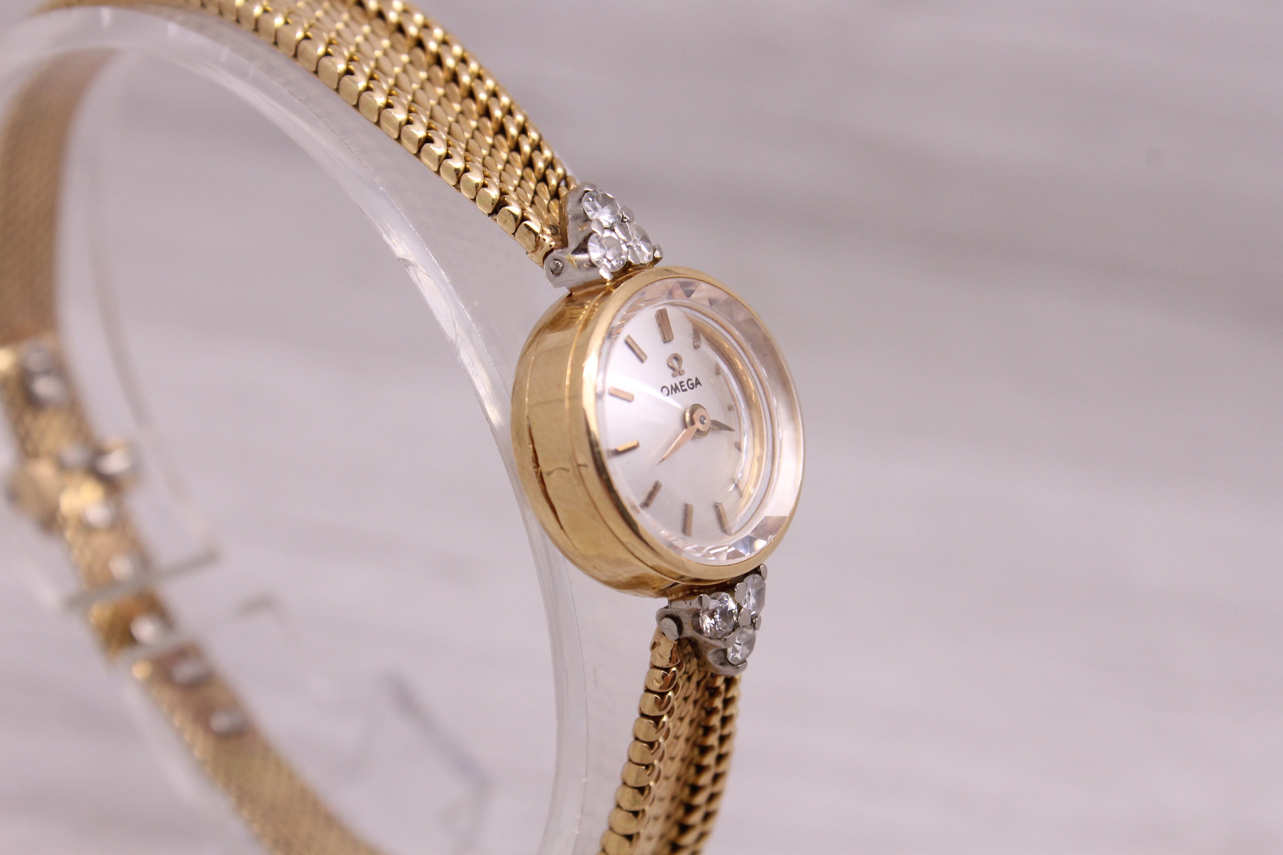 Gray Vintage 1950s Omega 18k Rose Gold Diamond Ladies Cocktail Ribbon Bracelet Watch