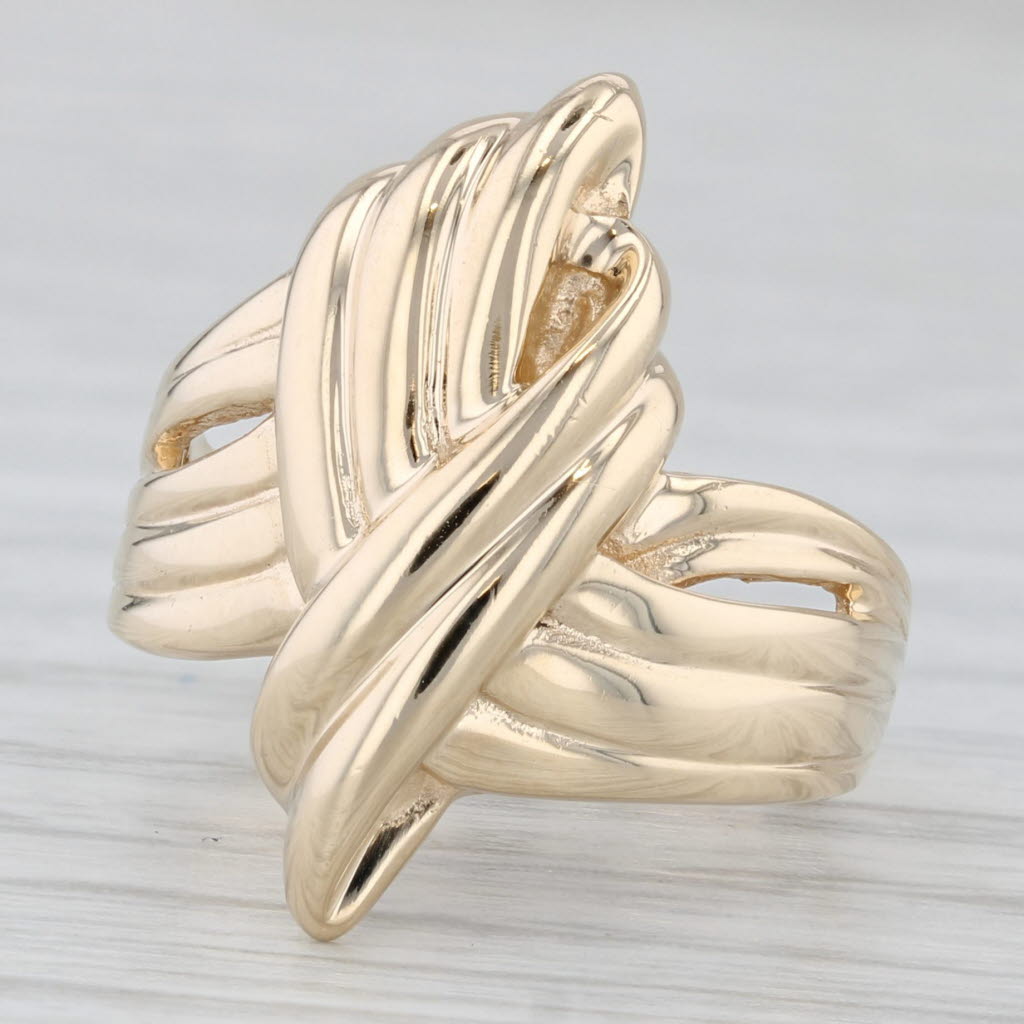 Light Gray Knot Work Bypass Ring 14k Yellow Gold Size 5.5