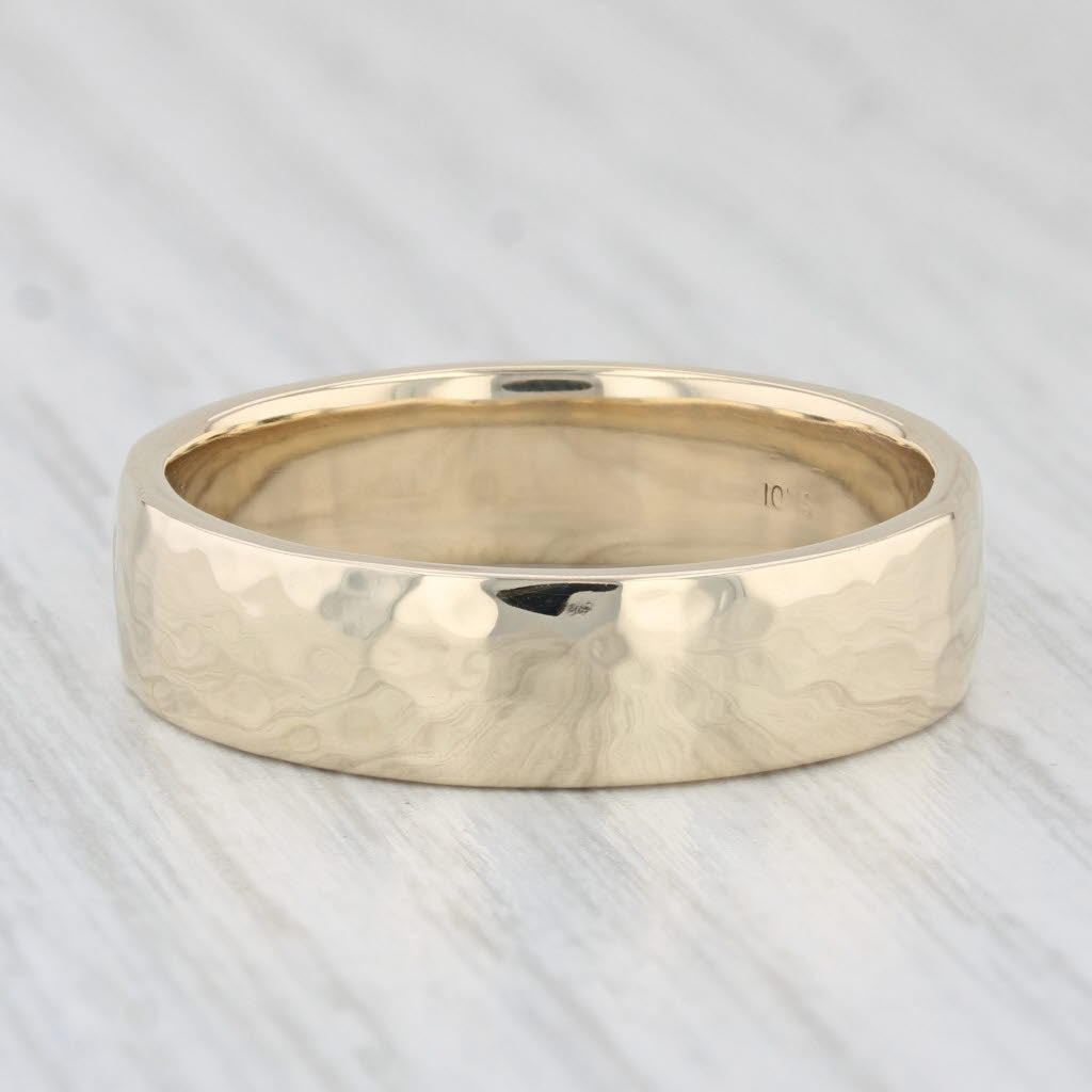 Light Gray Men's Hammered Wedding Band 10k Yellow Gold Size 12.5 Ring