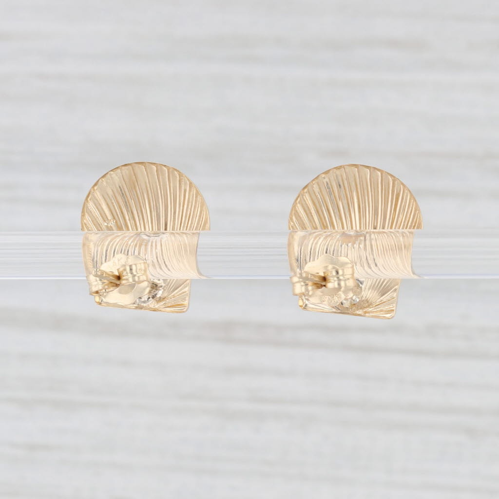 Light Gray Clam Shell Stud Earring s14k Yellow Gold Pierced Nautical Studs