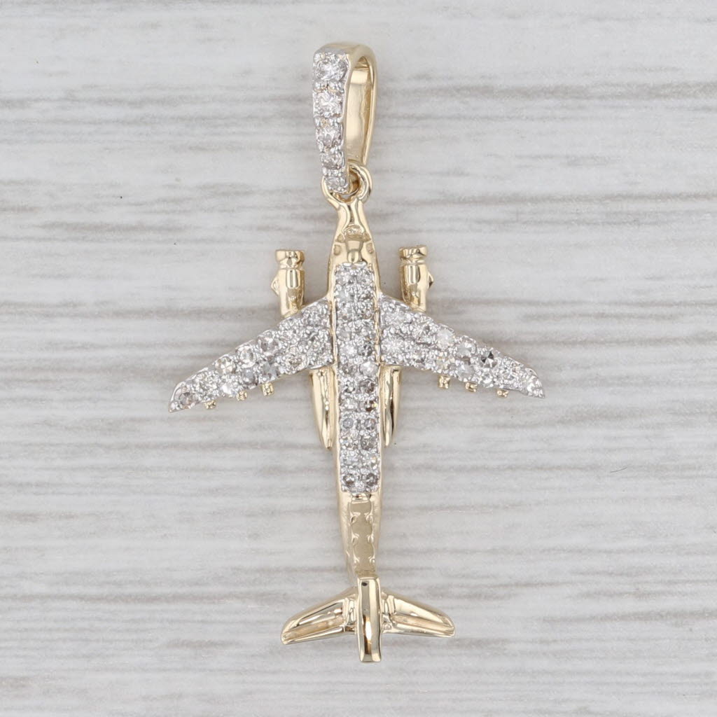 Light Gray 0.29ctw Diamond Airplane Pendant 10k Yellow Gold