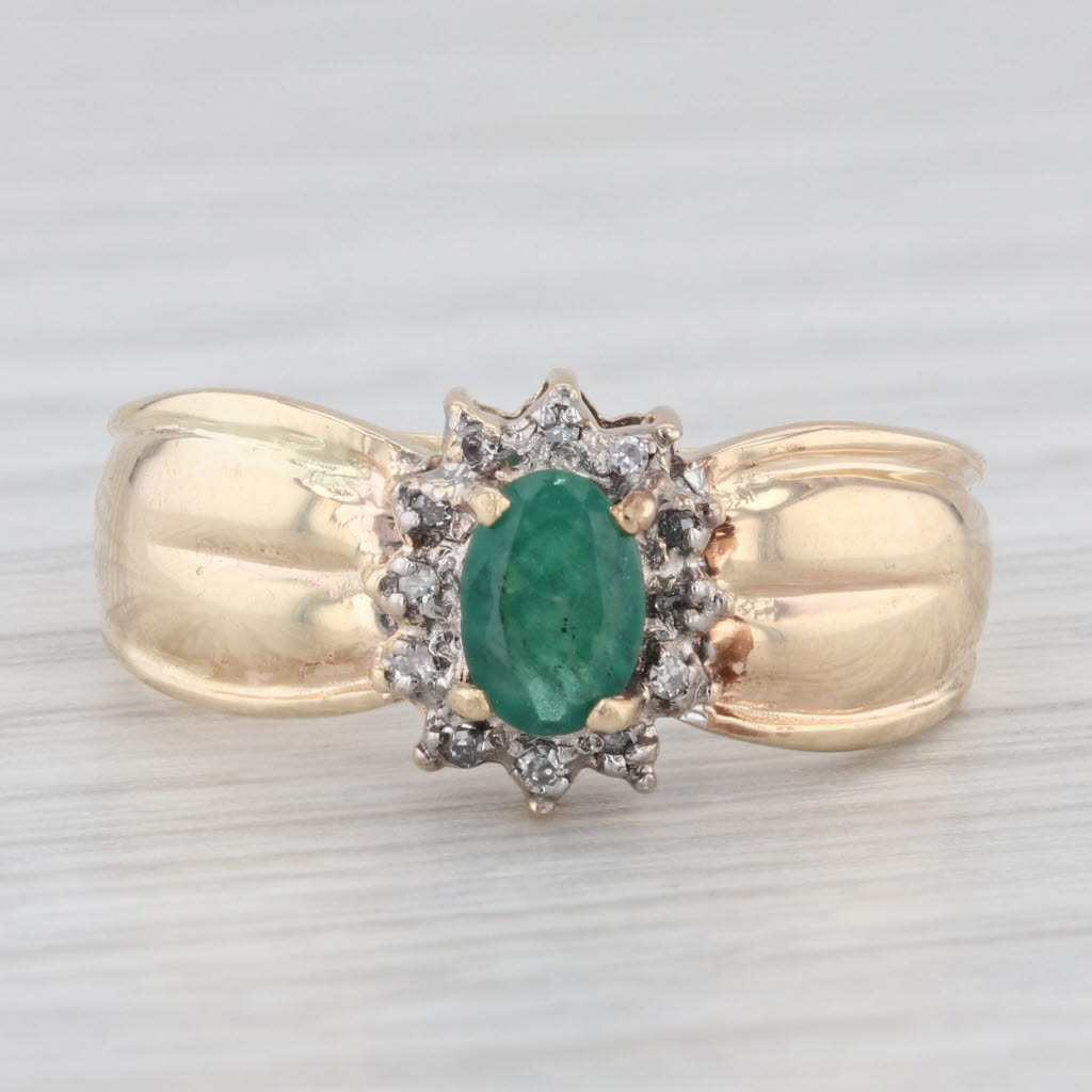 Light Gray 0.44ctw Oval Emerald Diamond Halo Ring 10k Yellow Gold Size 7.25