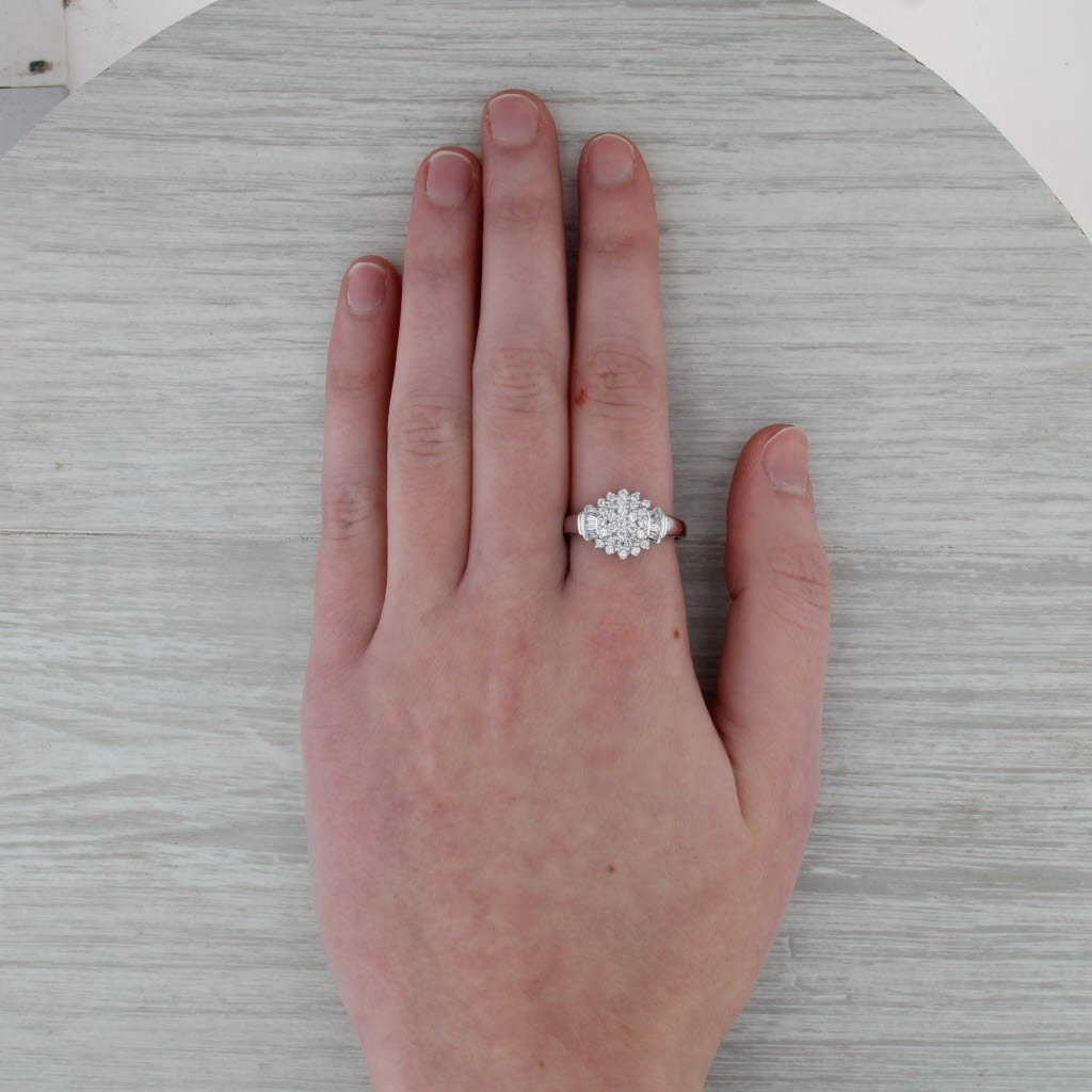 0.65ctw Cubic Zirconia Cluster Ring 14k White Gold Size 9.25 Engagement