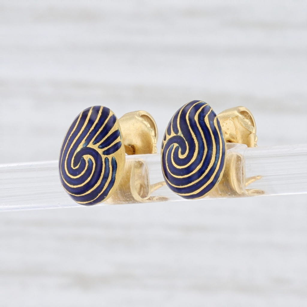 Light Gray Enamel Swirl Stud Earrings 18k Yellow Gold Pierced