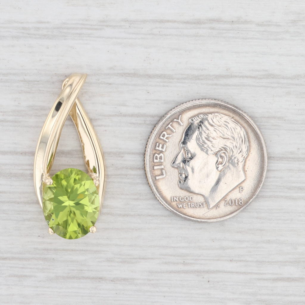 Light Gray 2.9ct Peridot Pendant 10k Yellow Gold Oval Solitaire August Birthstone