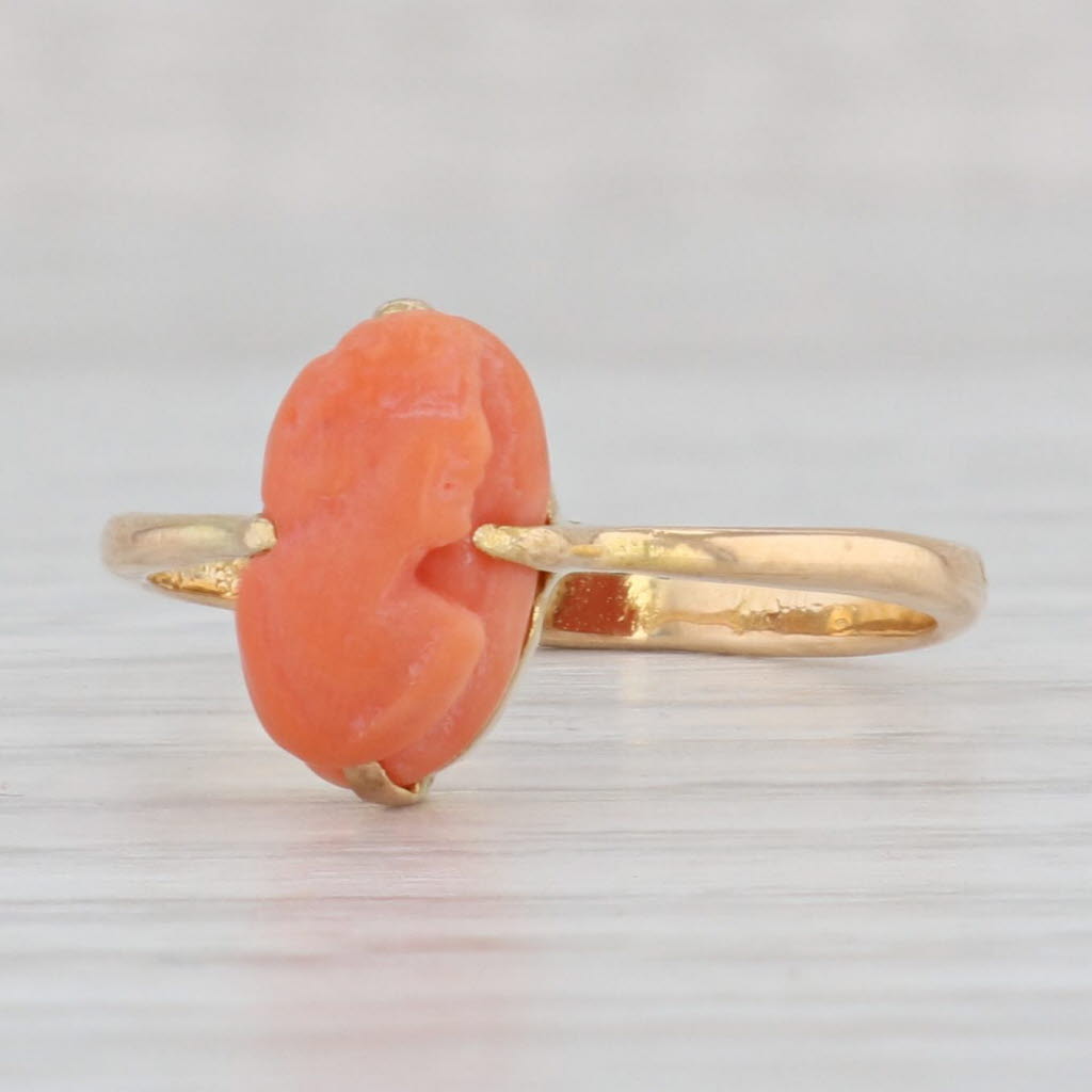 Light Gray Antique Carved Coral Cameo Ring 18k Yellow Gold Size 8.25