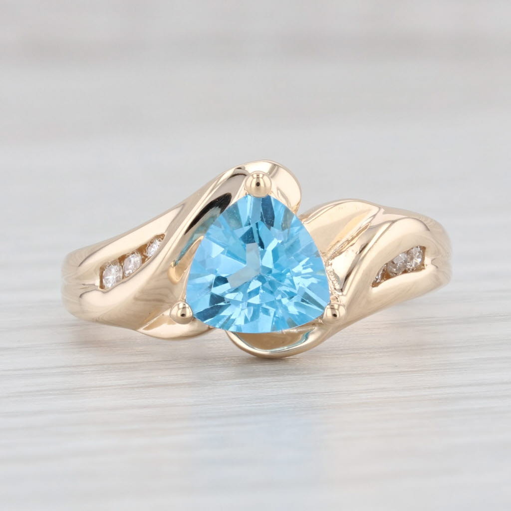 Light Gray 1.50ctw Trillion Blue Topaz Diamond Ring 14k Yellow Gold Size 7 Bypass