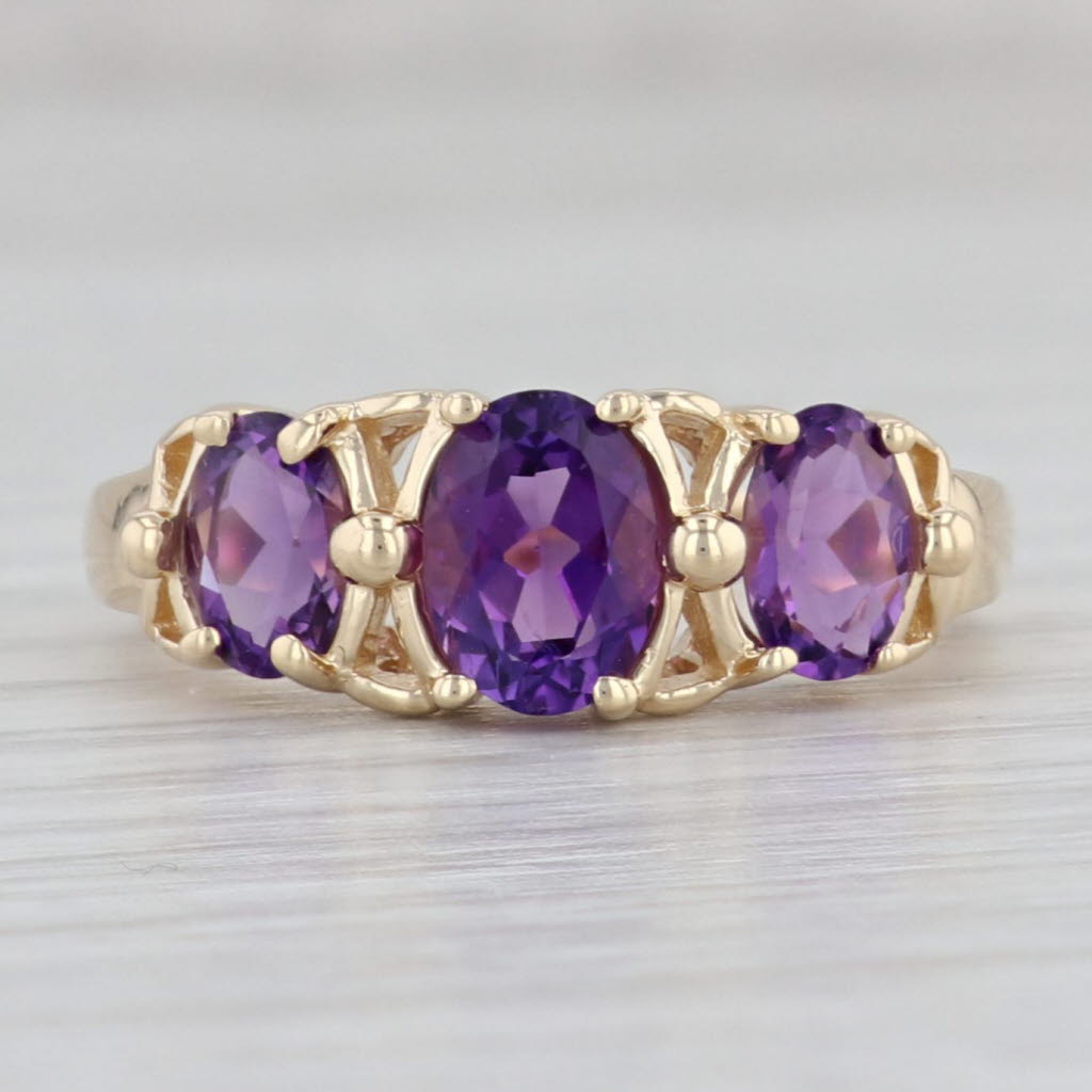 Gray 1.50ctw Oval 3-Stone Amethyst Ring 14k Yellow Gold Size 7