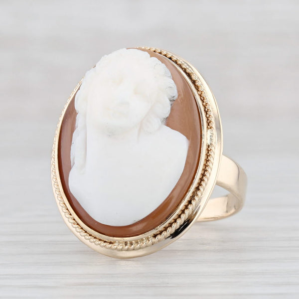 Light Gray Vintage Figural Carved Shell Cameo Ring 14k Yellow Gold Size 6 Statement