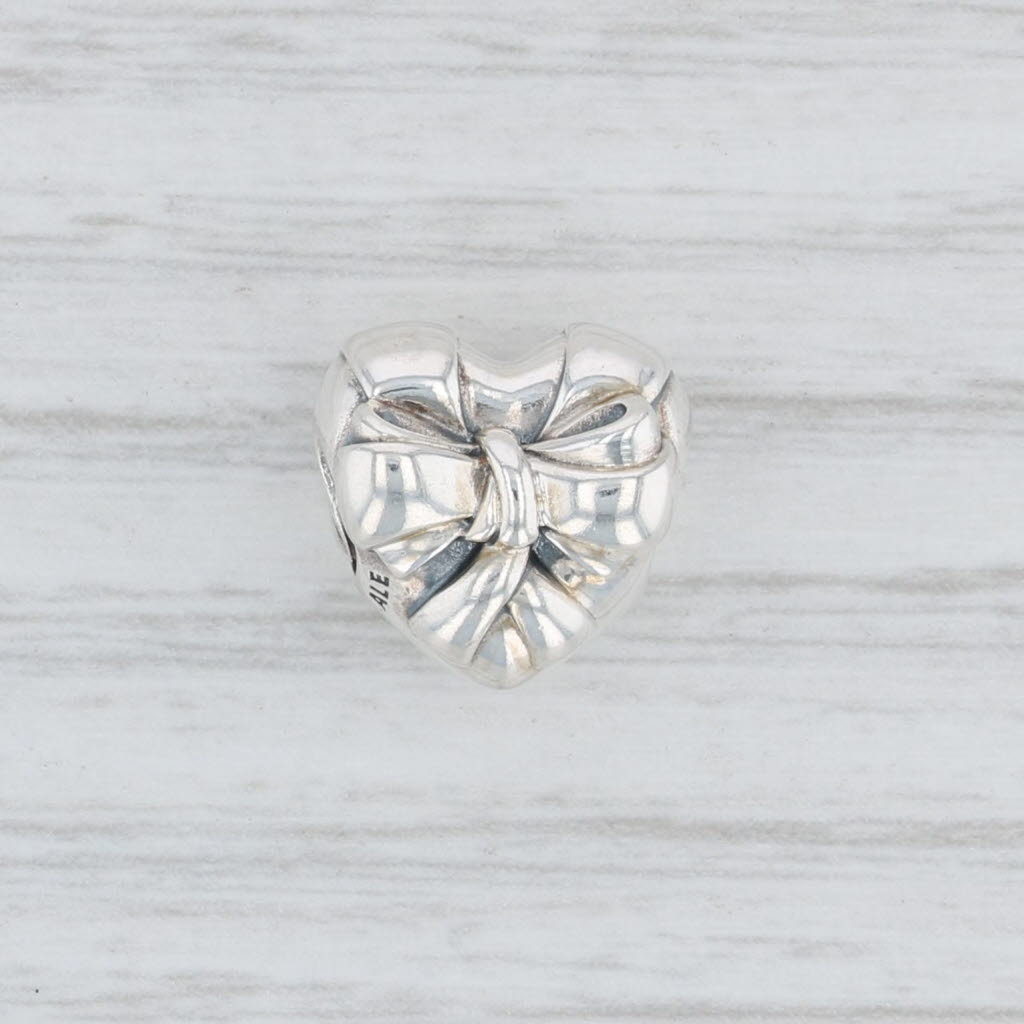 Light Gray New Authentic Pandora Brilliant Heart Bow Charm 797303 Sterling Silver Bead