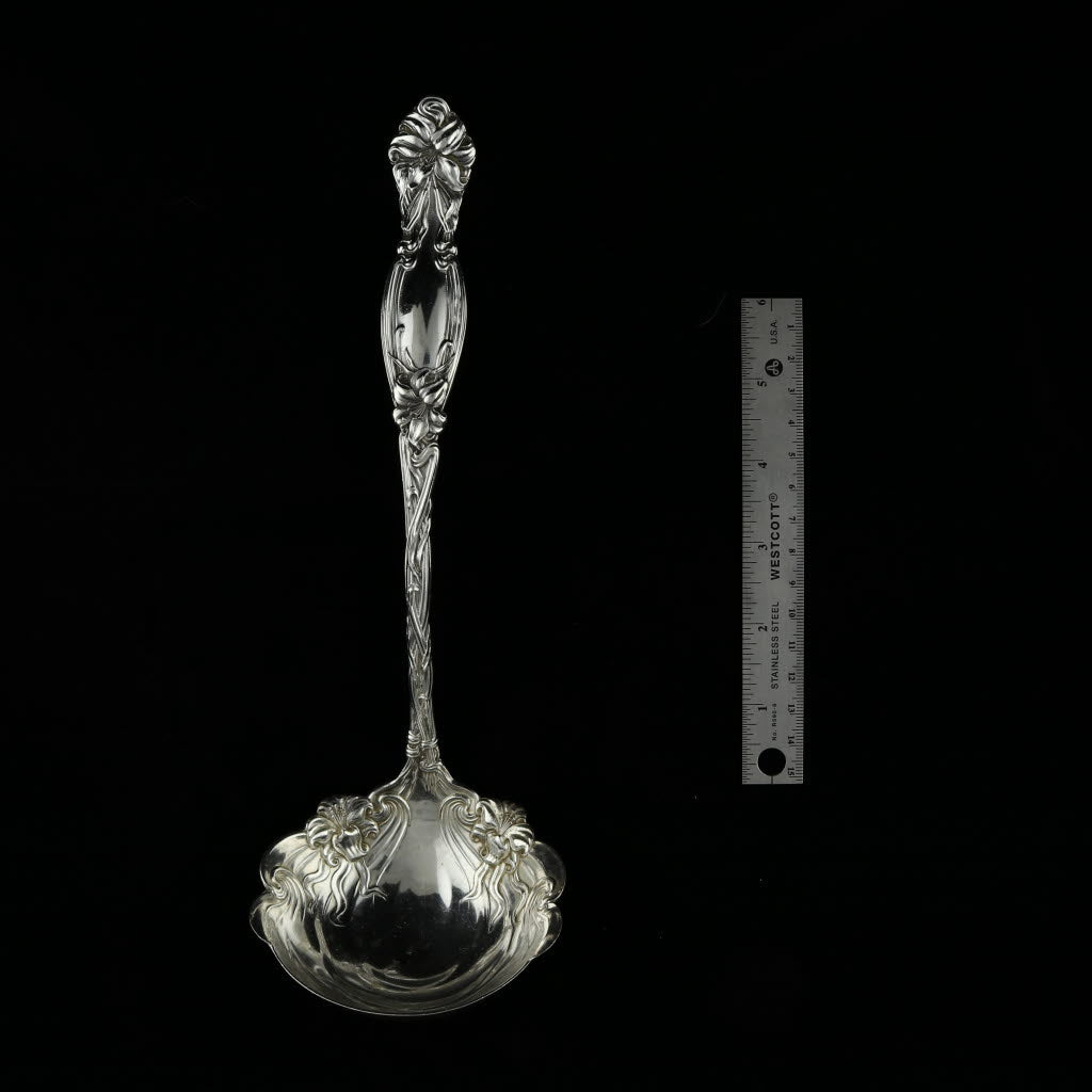 Black International Simpson Frontenac 1903 Oyster Ladle Sterling Silver 10" Floral