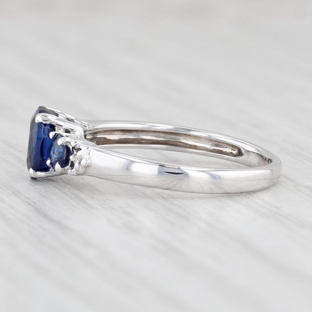 Light Gray 1.28ctw Brilliant Blue Oval Sapphire Ring 14k White Gold Size 5.5