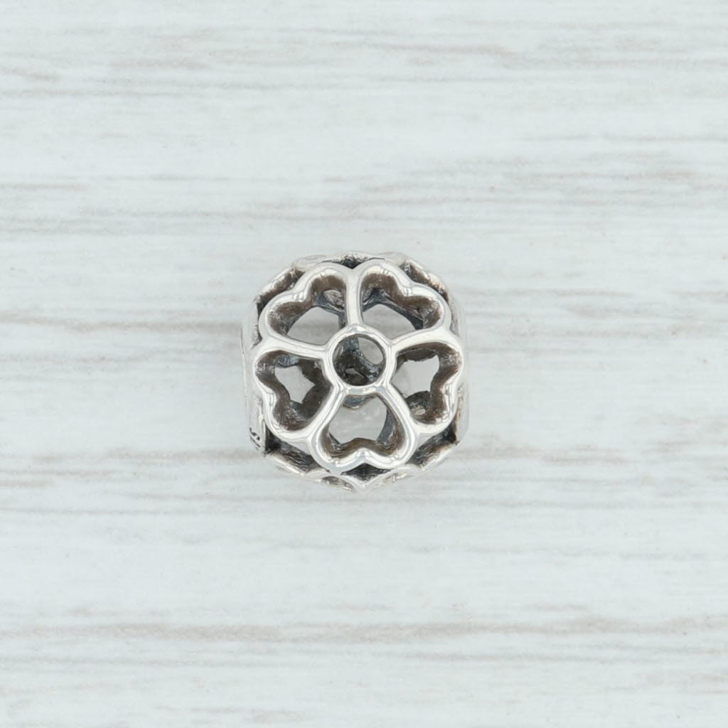 Light Gray New Authentic Pandora Primrose Flower Charm 791489 Sterling Silver Bead