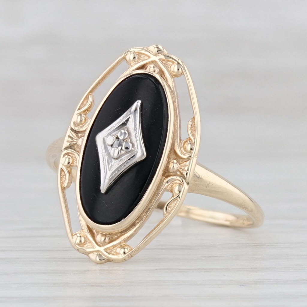 Light Gray Vintage Oval Onyx Diamond Signet Ring 10k Yellow Gold Size 8.75