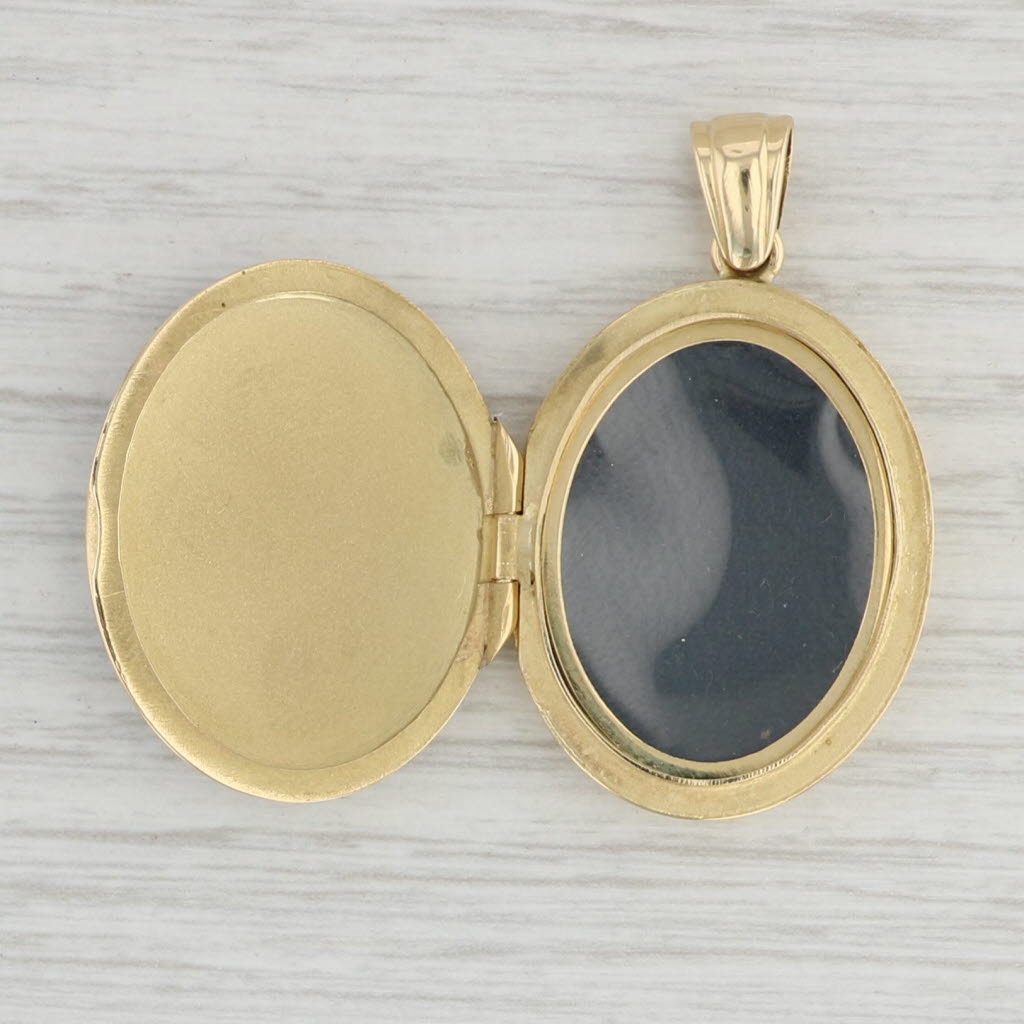 Gray Vintage Charles Green & Son Locket Pendant 18k Yellow Gold Enamel Engravable