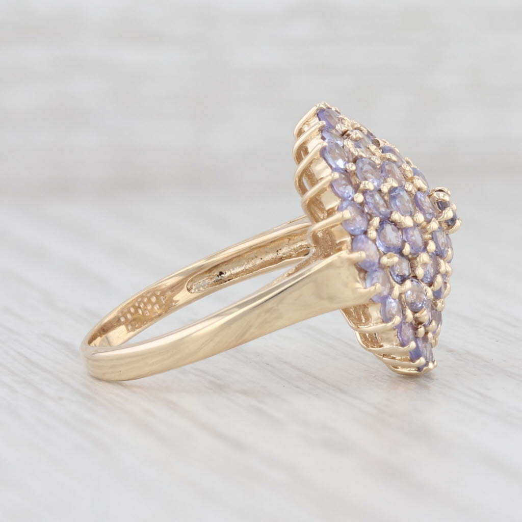 Light Gray 2.90ctw Tanzanite Cluster Ring 9k Yellow Gold Size 7 Cocktail