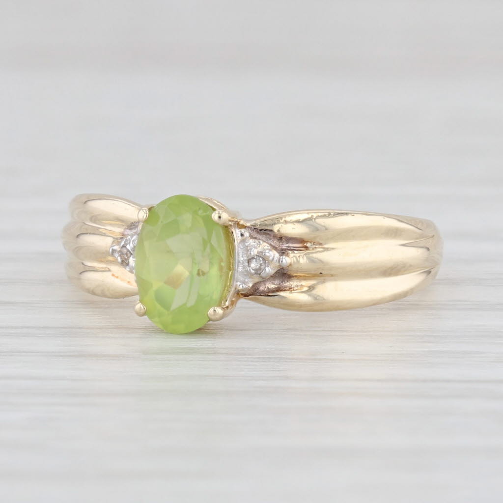 Light Gray 0.90ct Oval Peridot Solitaire Ring 10k Yellow Gold Size 7.25 Diamond Accents