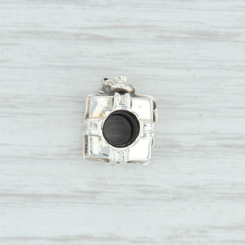 Light Gray New Authentic Pandora Gleaming Gift Charm 791987 Sterling Silver Present Bead