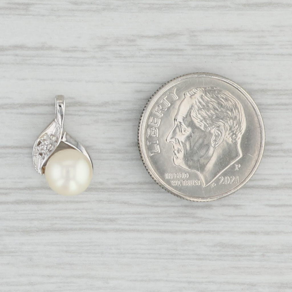 Light Gray Cultured Pearl Diamond Pendant 14k White Gold Small Flower Drop