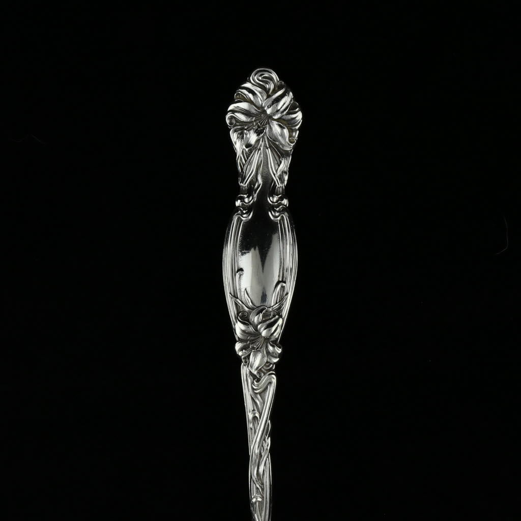 Black International Simpson Frontenac 1903 Oyster Ladle Sterling Silver 10" Floral