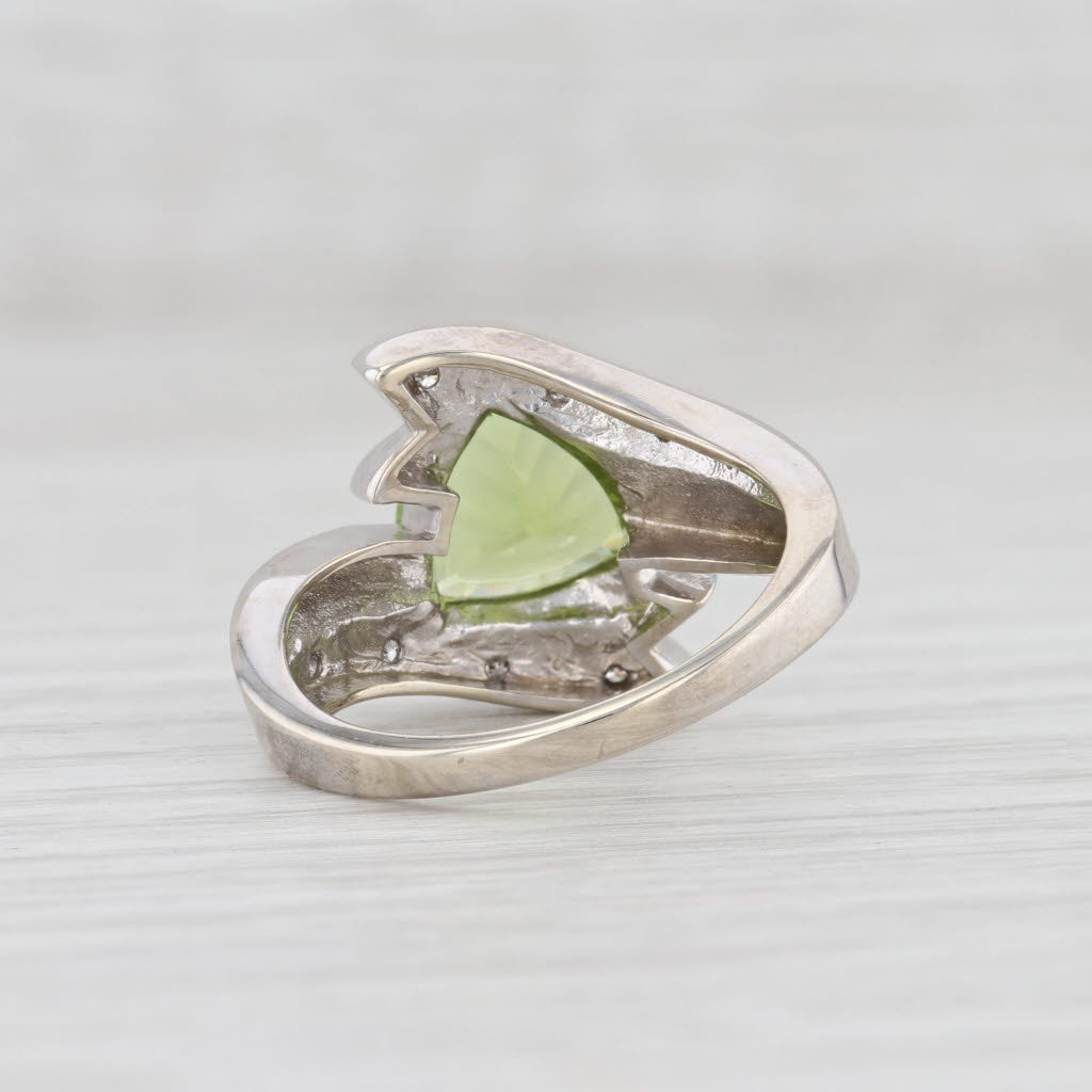 Light Gray 2.08ctw Peridot Diamond Bypass Ring 14k White Gold Size 7 Cocktail