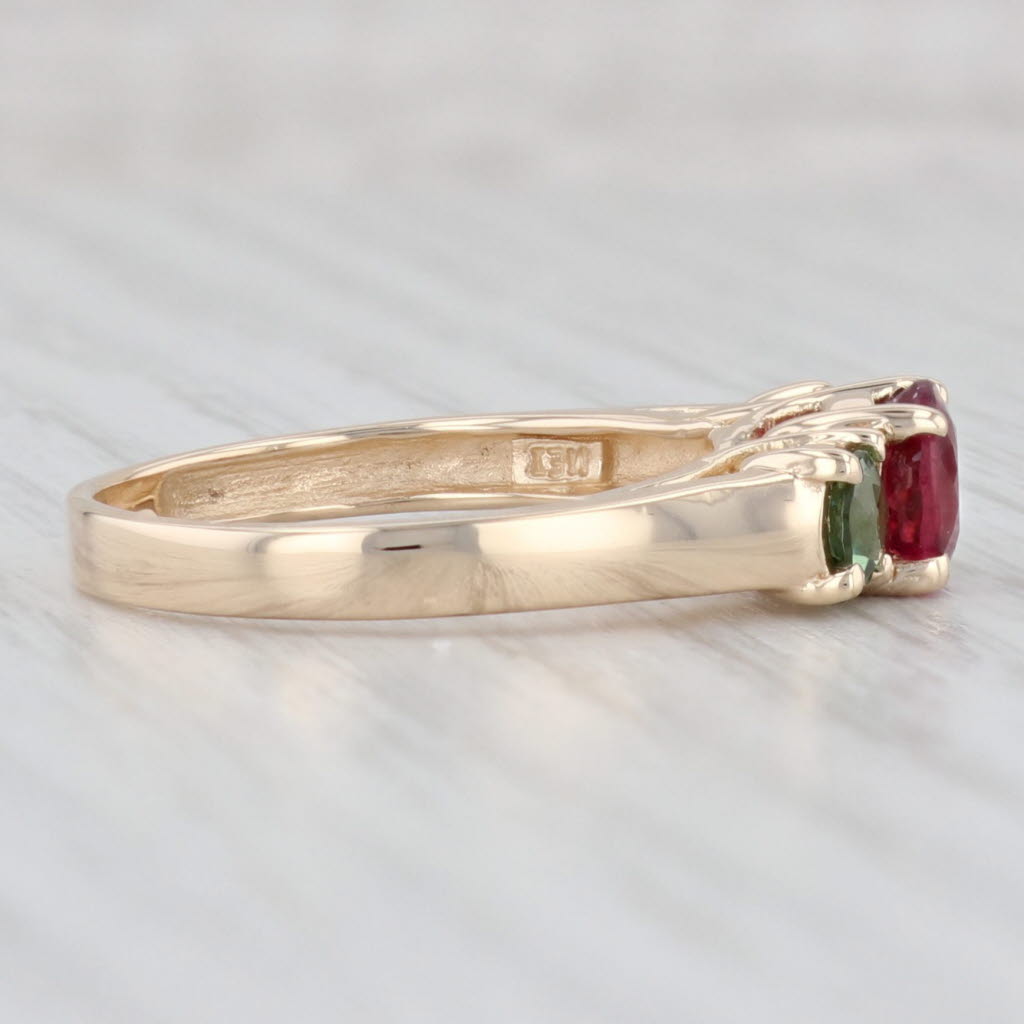 Light Gray 1.67ctw Rubellite Green Tourmaline Ring 14k Yellow Gold 3-Stone Size 7.75