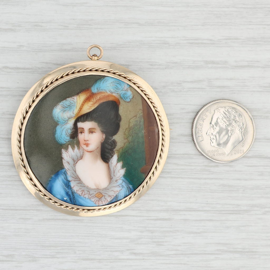 Light Gray Enamel on Porcelain Victorian Picture Brooch 10k Yellow Gold Pin Pendant