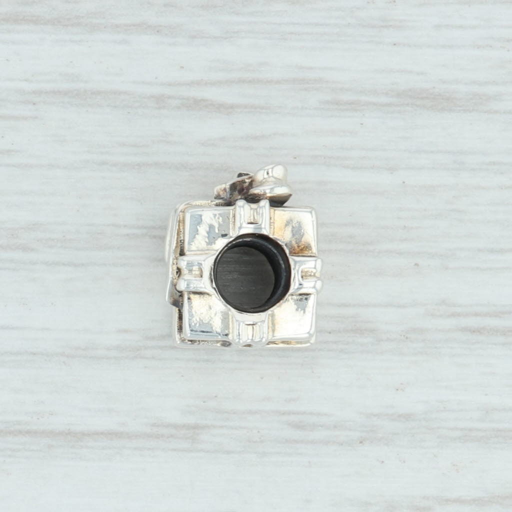 Light Gray New Authentic Pandora Gleaming Gift Charm 791987 Sterling Silver Present Bead