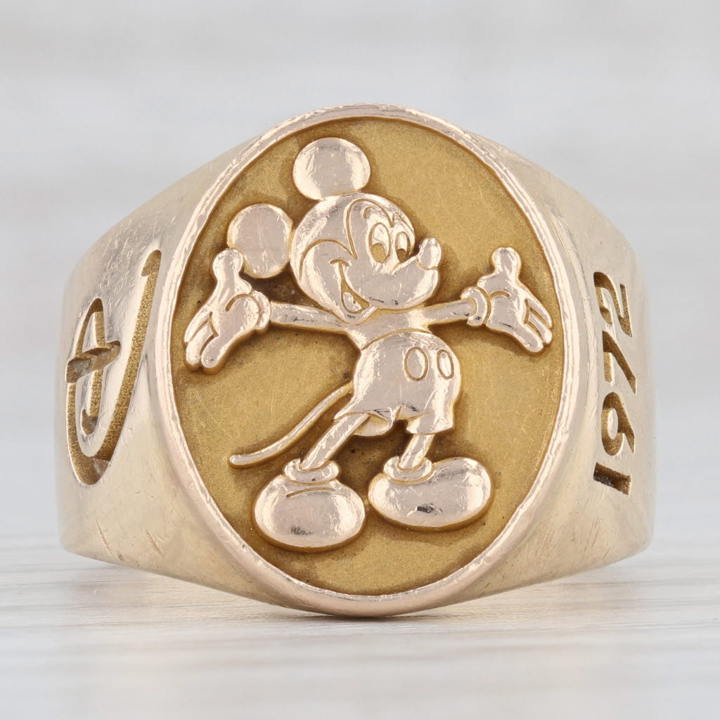 Light Gray Vintage Disney Cast Member 1972 Mickey Mouse Class Ring 10k Gold Size 8.75