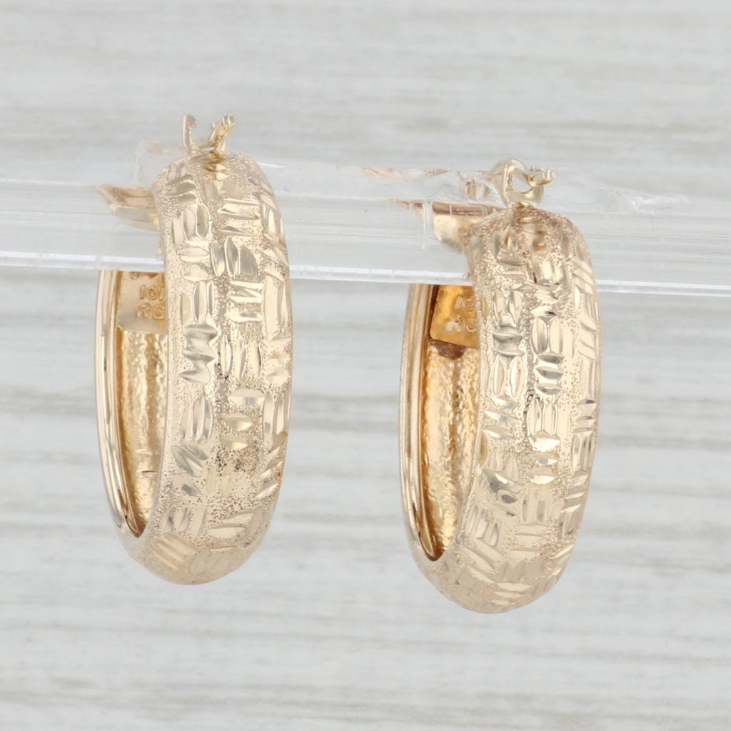 Light Gray Basket Weave Pattern Hoop Earrings 10k Yellow Gold Round Hoops Snap Top Posts