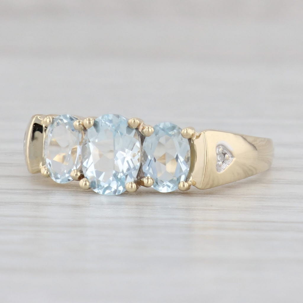 Light Gray 1.50ctw Aquamarine Oval 3-stone Ring 14k Gold Size 9.25 Diamond Heart Accents