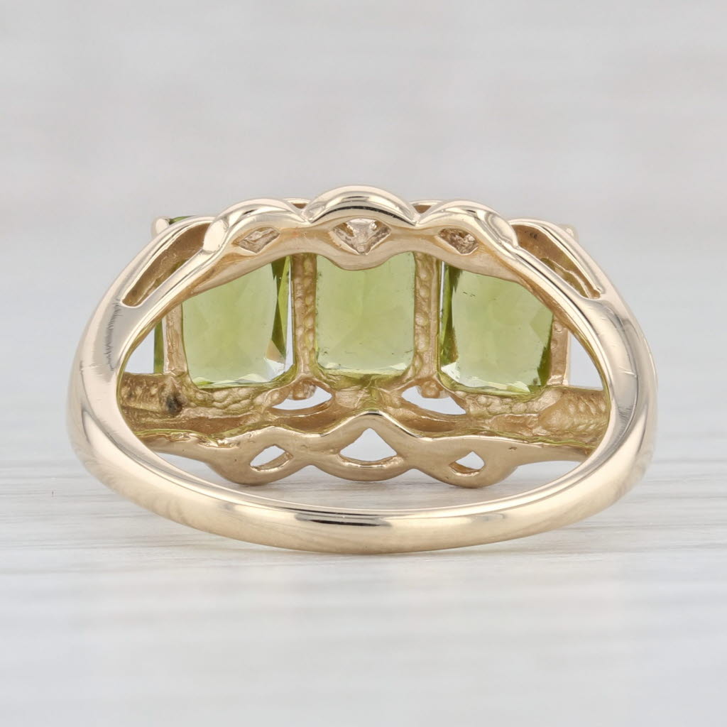 Light Gray 2.85ctw Peridot 3-Stone Ring 14k Yellow Gold Size 7 August Birthstone