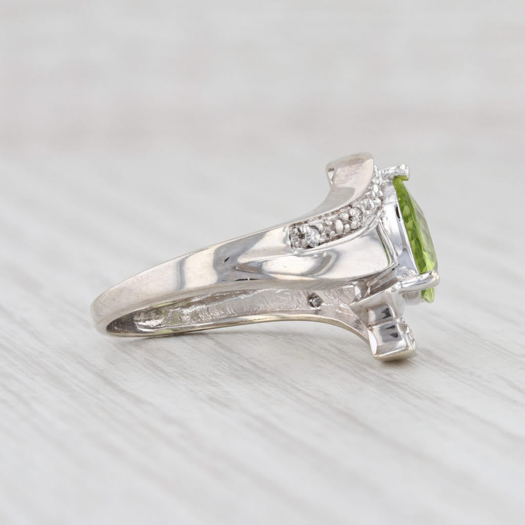 Light Gray 2.08ctw Peridot Diamond Bypass Ring 14k White Gold Size 7 Cocktail