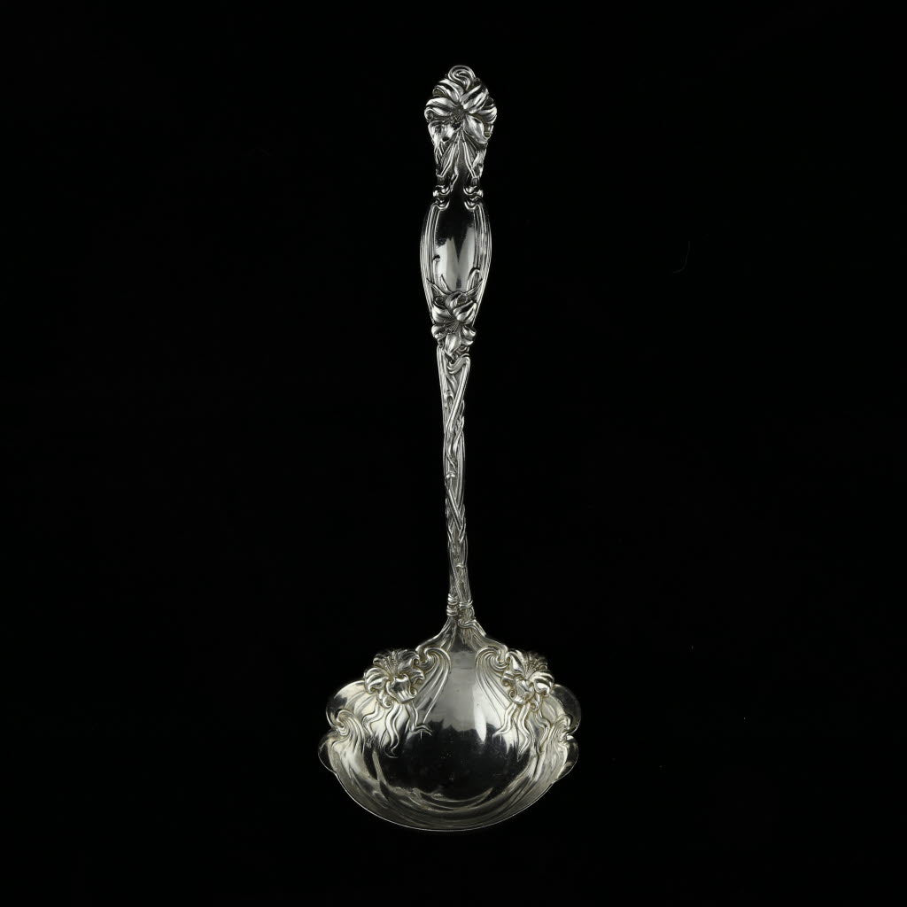 Black International Simpson Frontenac 1903 Oyster Ladle Sterling Silver 10" Floral