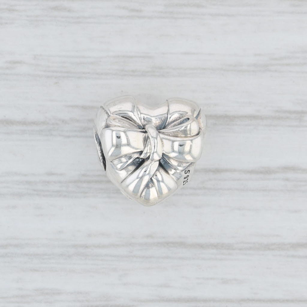 Light Gray New Authentic Pandora Brilliant Heart Bow Charm 797303 Sterling Silver Bead