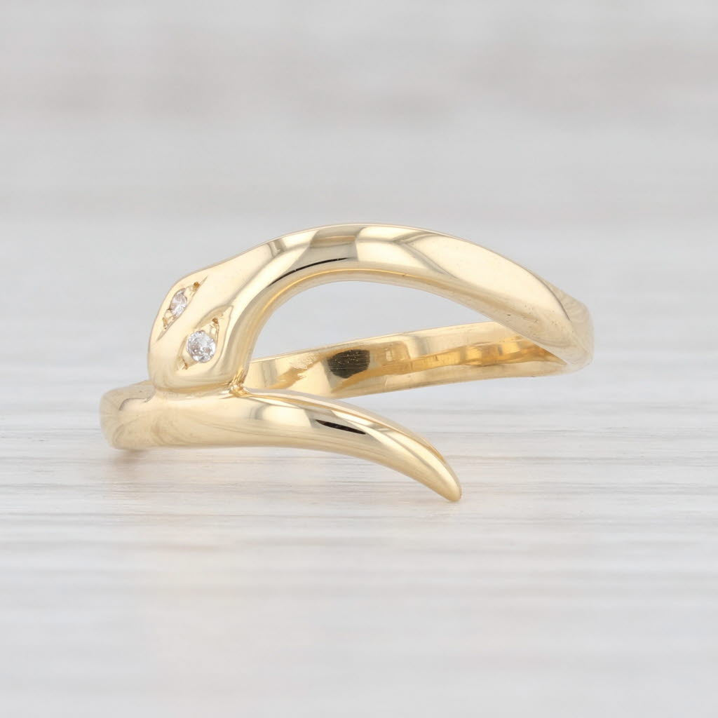 Light Gray Vintage Diamond Eyed Coiled Snake Ring 18k Yellow Gold Size 6.75 Serpent