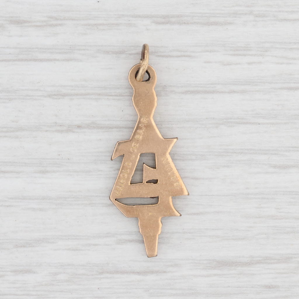 Light Gray Delta Epsilon Key Fob Greek Society Charm