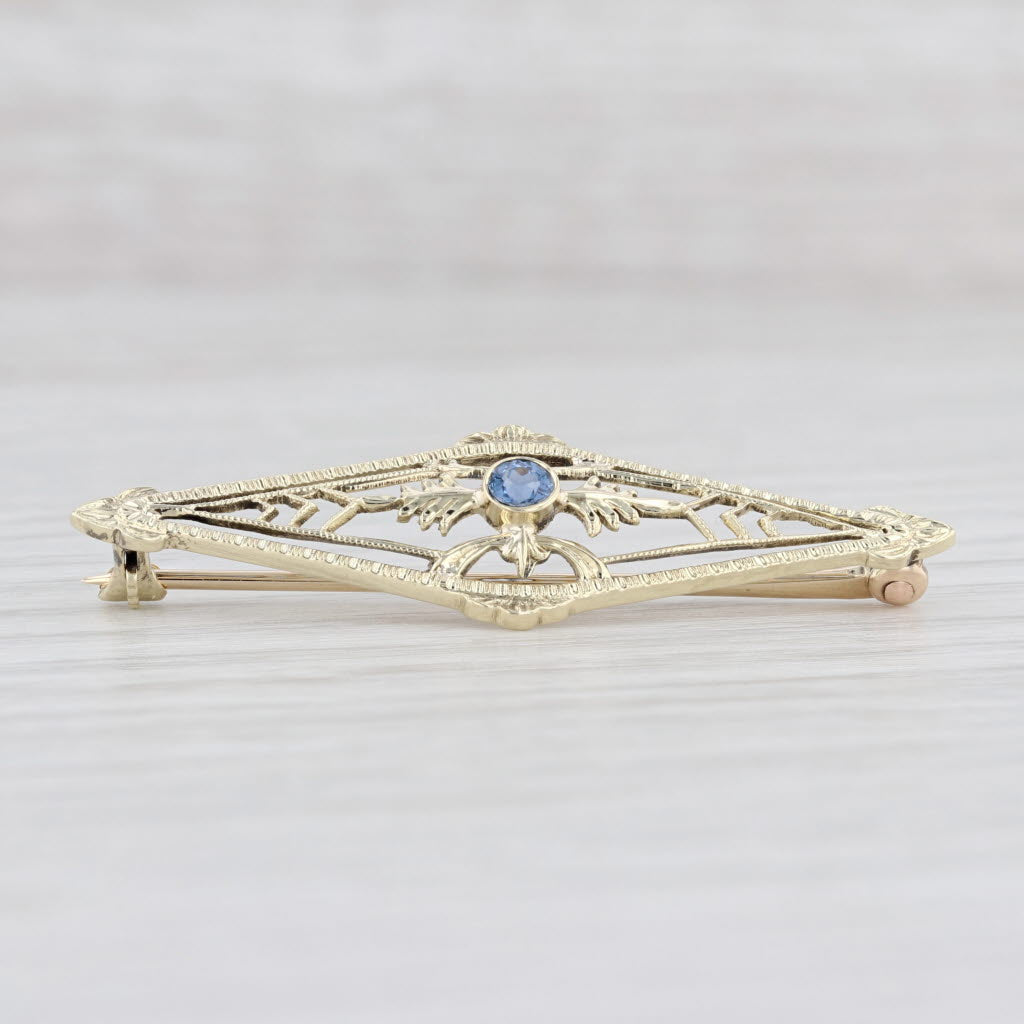 Light Gray Vintage 0.15ct Lab Created Sapphire Filigree Brooch 14k Yellow Gold Pin