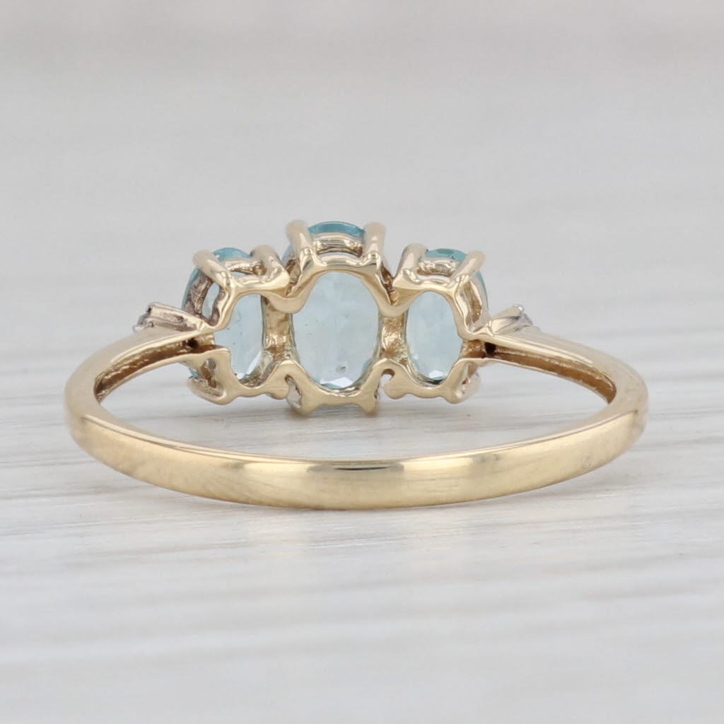 Light Gray 0.68ctw Blue Apatite 3-Stone Oval Ring 10k Yellow Gold Size 6.25