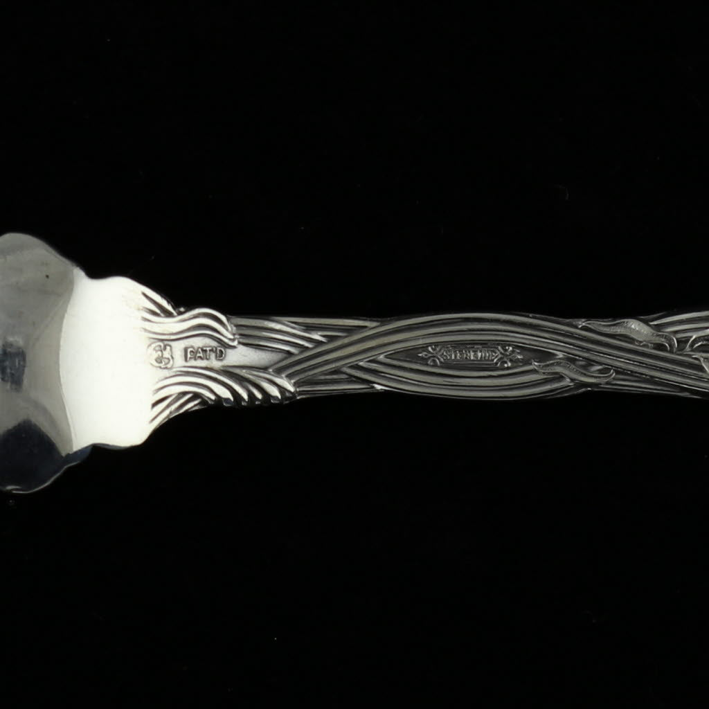 Black International Simpson Frontenac 1903 Olive Fork Sterling Silver 6"