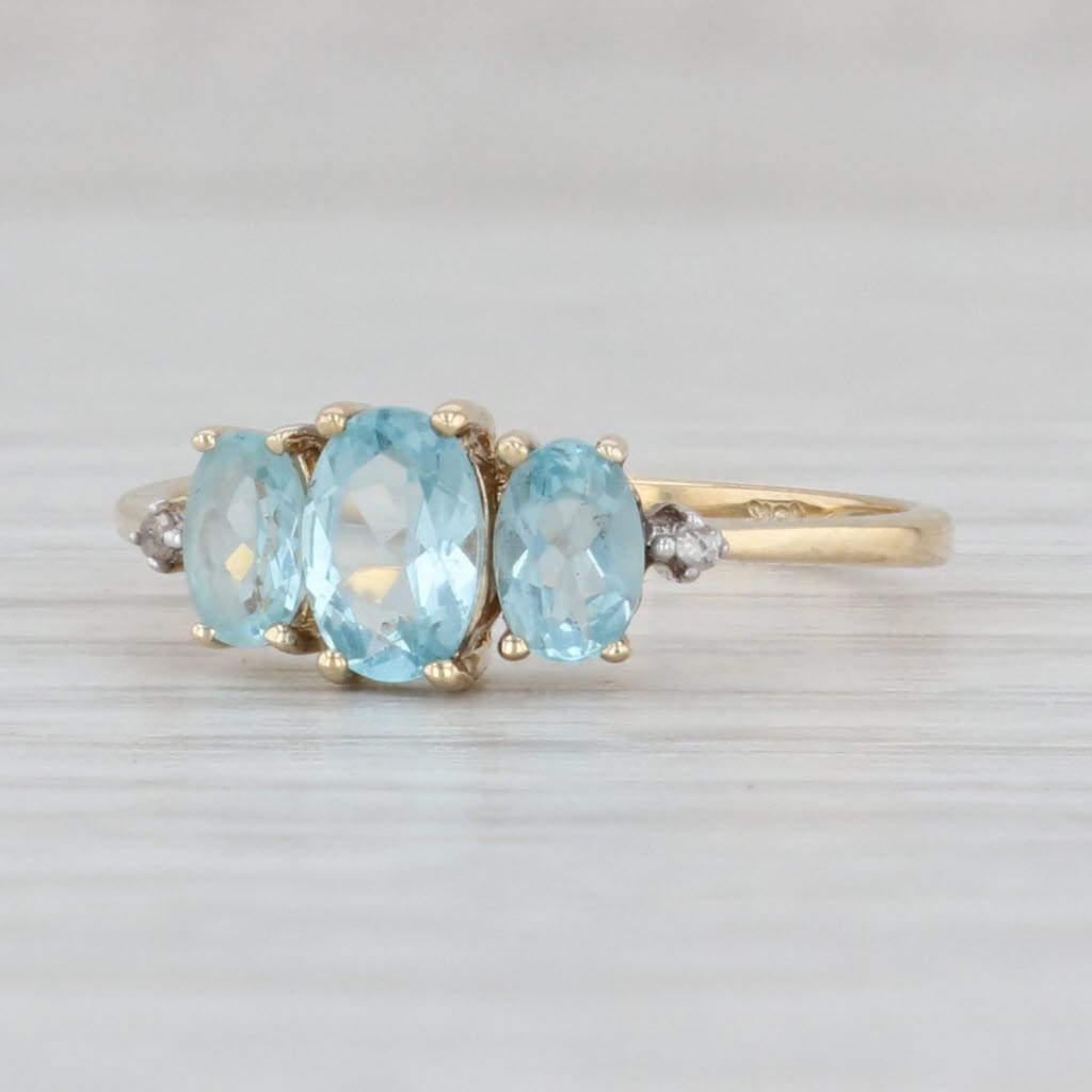 Light Gray 0.68ctw Blue Apatite 3-Stone Oval Ring 10k Yellow Gold Size 6.25