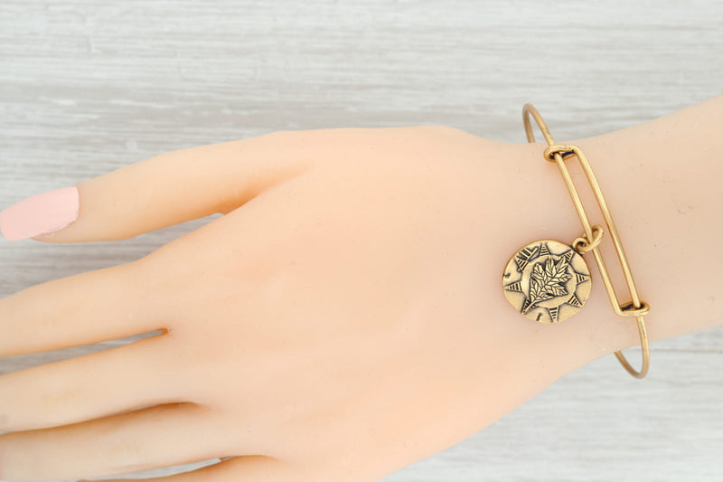 New Alex and Ani Oak Flower Bangle Charm Bracelet Rafaelian Gold Expandable