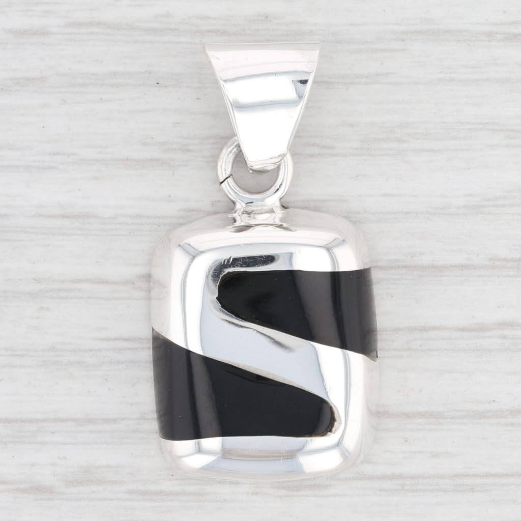 Light Gray New Black Resin Pendant 925 Sterling Silver Statement B12760