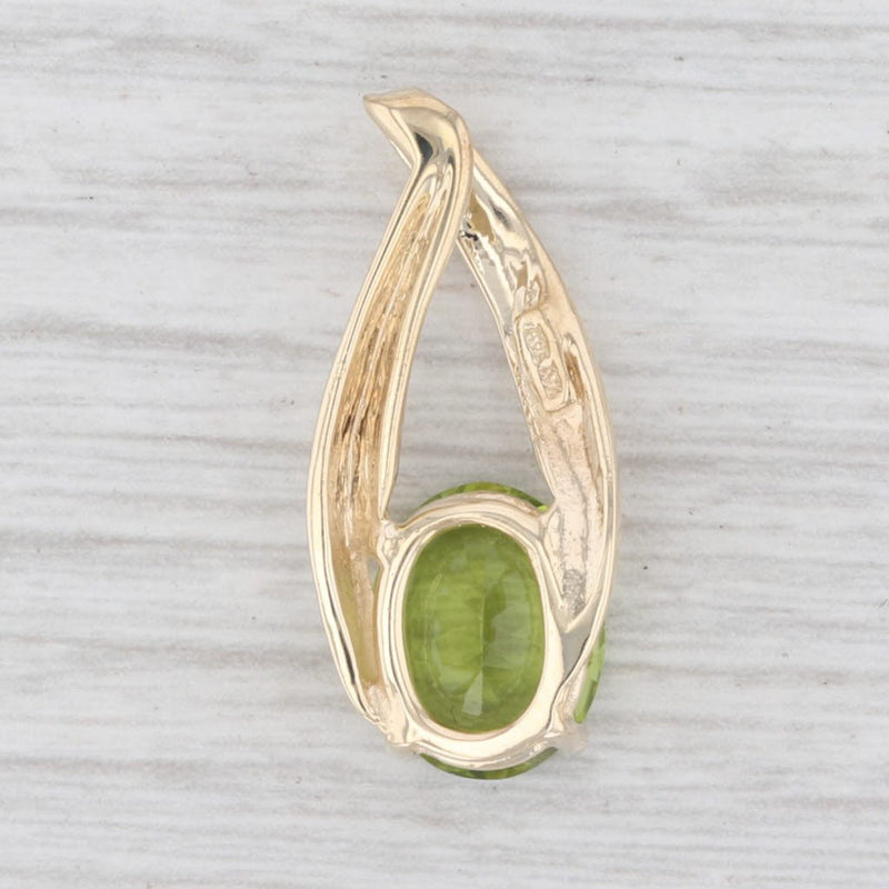 Light Gray 2.9ct Peridot Pendant 10k Yellow Gold Oval Solitaire August Birthstone