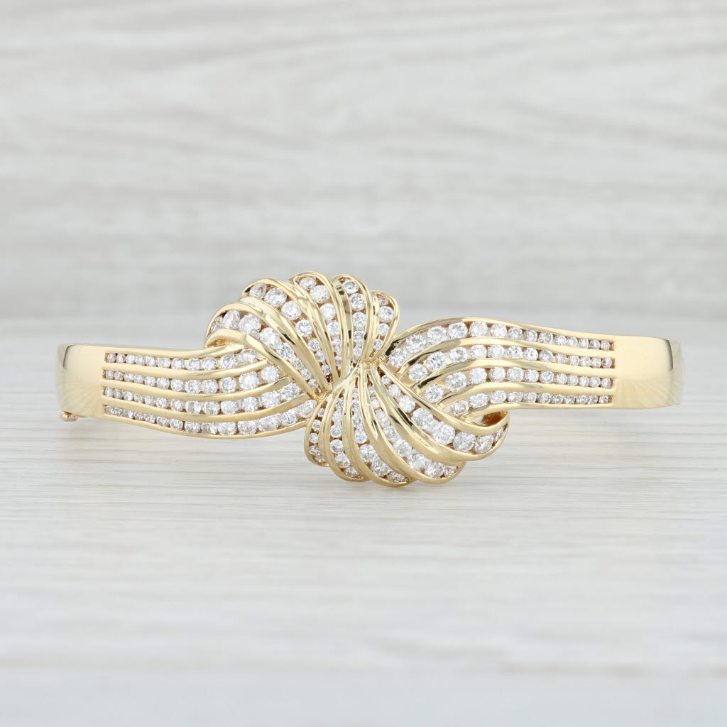 Light Gray 2.90ctw Diamond Bow Bangle Bracelet 18k Yellow Gold 7"