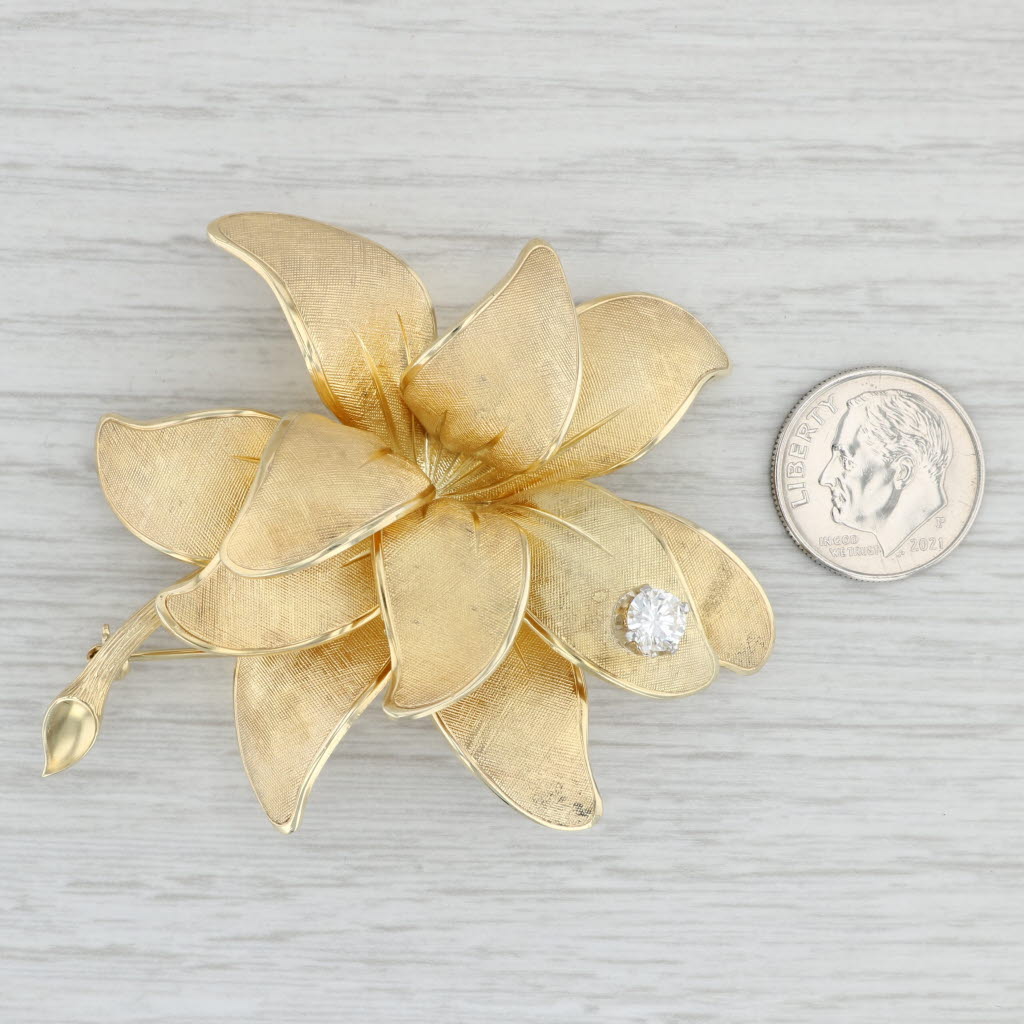 18K Yellow Gold Flower Brooch Pin w/ Diamonds